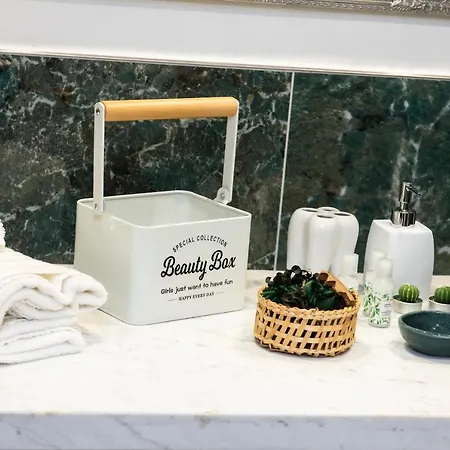 The Key Of Διαμέρισμα *